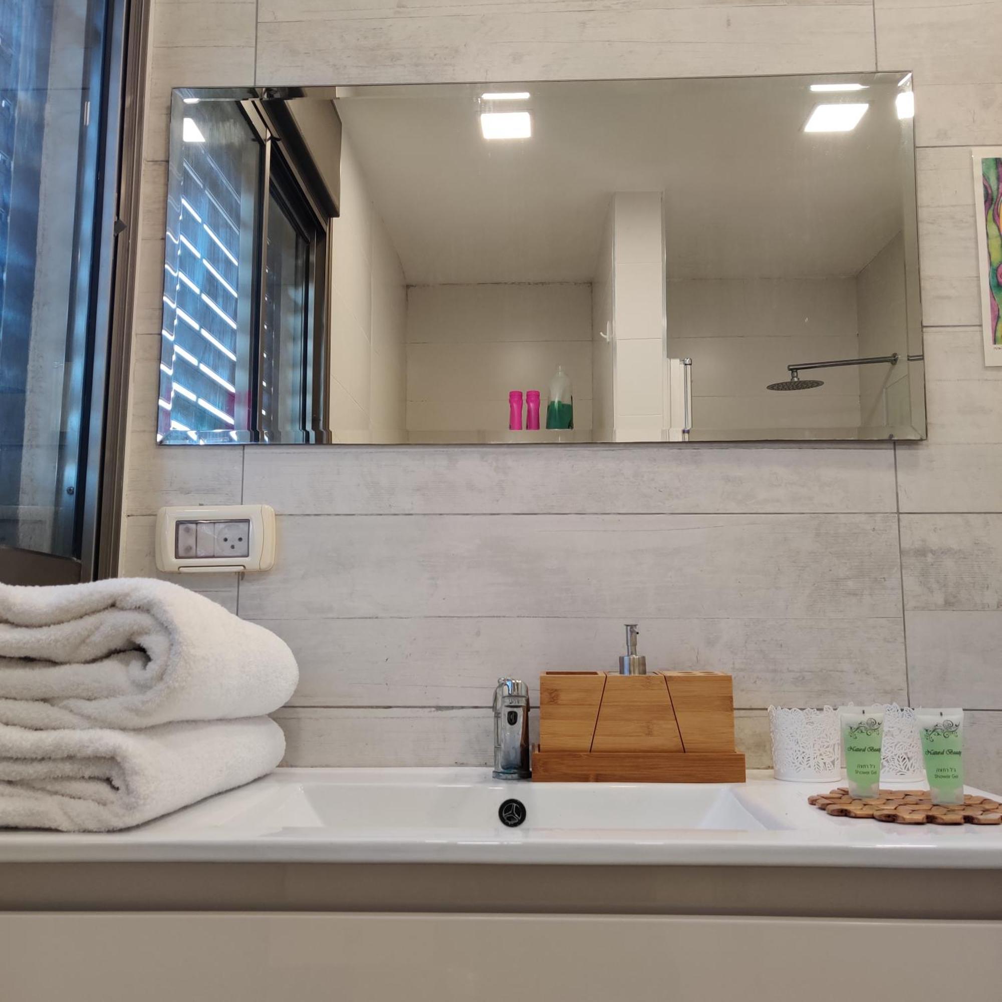 Urbanica Carmel- Apartments Haifa Bilik gambar